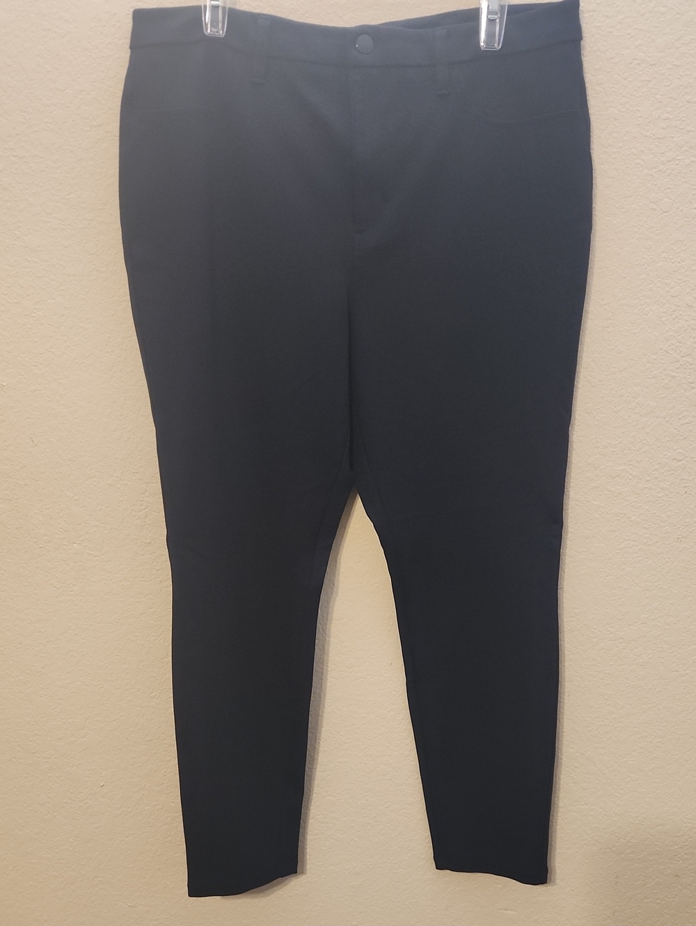 LC Lauren Conrad Black Super Skinny Pants